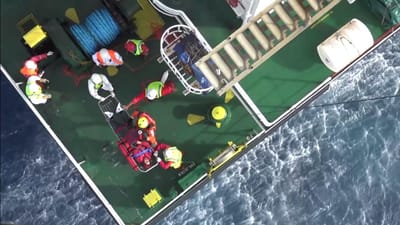Marinha resgata tripulante ao largo da ilha de São Miguel - TVI