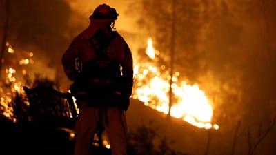 Sobe para sete o número de mortos em incêndio na Califórnia - TVI