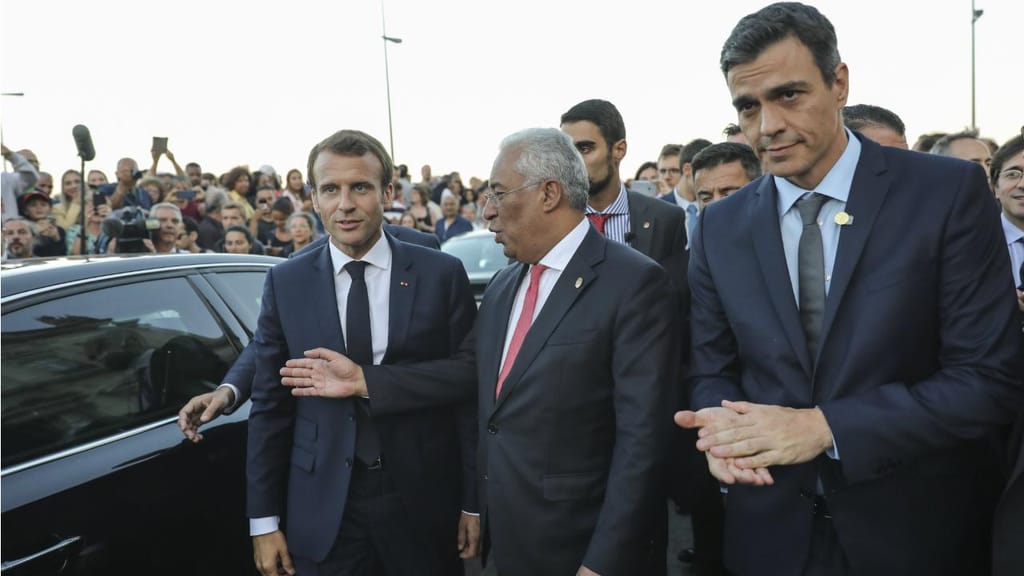 Emmanuel Macron, António Costa e Pedro Sánchez