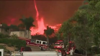 Vídeo mostra "tornado" de fogo na Califórnia - TVI