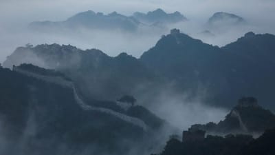Chuvas torrenciais obrigam a fechar parte da muralha da China - TVI