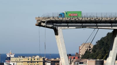 Génova: Governo disponibiliza 28 milhões para realojamentos e alternativas à ponte que colapsou - TVI