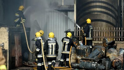 Maia: incêndio em fábrica de produtos inflamáveis - TVI