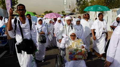 Arábia Saudita suspende entrada de peregrinos para Meca e Medina por causa do coronavírus - TVI