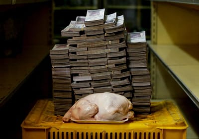 O monte de dinheiro que é necessário para comprar um frango - TVI