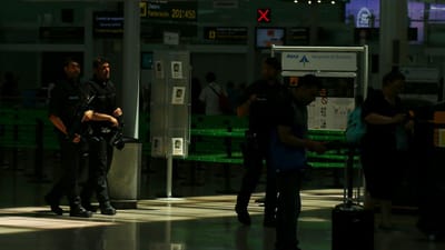 Detida no aeroporto de Barcelona com oito quilogramas de heroína - TVI