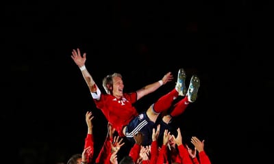 Schweinsteiger anuncia fim de carreira - TVI