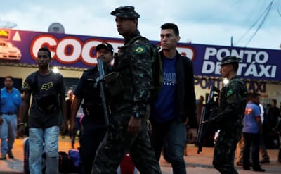Brasil mantém militares na fronteira com a Venezuela até final de abril - TVI