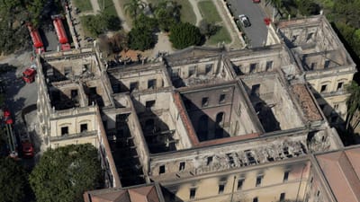 Museu Nacional apela a devolução de peças encontradas após o incêndio - TVI