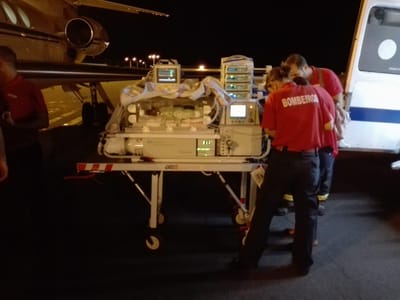 Força Aérea transporta recém-nascido de urgência dos Açores para Lisboa - TVI