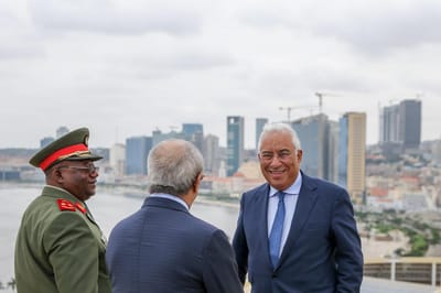Costa rejeita que dívidas de Angola a empresas portuguesas seja novo "irritante" - TVI