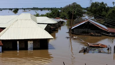 Chuvas na Nigéria fazem pelo menos 100 mortos - TVI