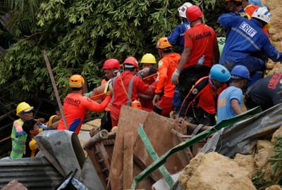 Filipinas: número de mortos em deslizamento de terra sobe para 22 - TVI