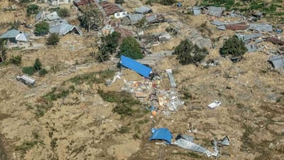 Número de mortes em sismo na Indonésia sobe para 2.010 - TVI