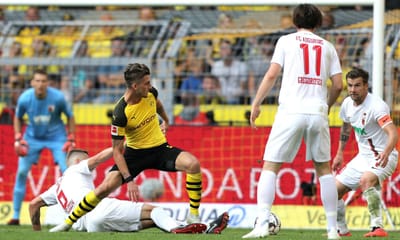 Alemanha: hat-trick de Alcácer dá vitória ao Dortmund em jogo de loucos - TVI