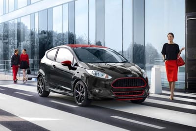 Ford aposta em novas versões desportivas do Fiesta - TVI
