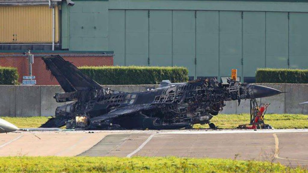 F-16 destruído por acidente em base aérea belga