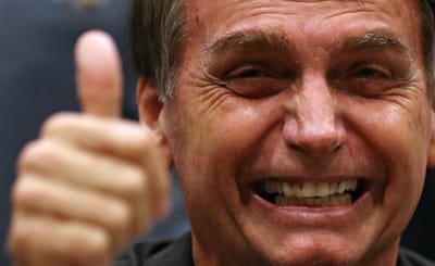 Facebook encerra 68 páginas e 43 contas ligadas a Bolsonaro - TVI