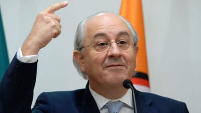 OE2019: presidente do PSD vai propor ao partido voto contra - TVI