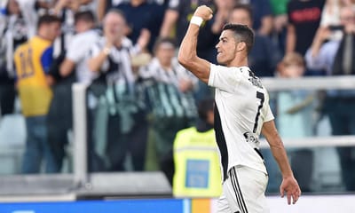VÍDEO: Ronaldo marca ao Milan em San Siro - TVI