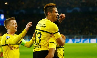 Raphael Guerreiro e o Dortmund abrem a época a derrotar o Bayern - TVI