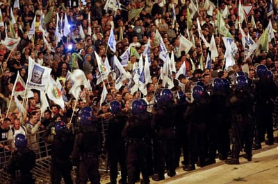 Sindicato ameaça marcar manifestação com polícias fardados - TVI