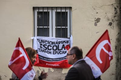 FESAP e FNE marcam novas greves no próximo mês - TVI