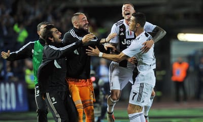 VÍDEO: Ronaldo dá vitória à Juventus com penálti, golaço e reviravolta - TVI