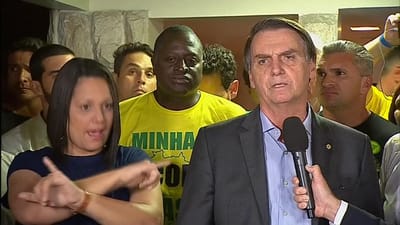 Bolsonaro modera discurso e entrega a Deus a vitória e o futuro do Brasil - TVI