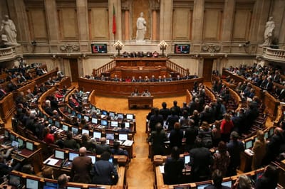 Partidos apresentaram quase mil propostas de alteração ao OE2019 - TVI