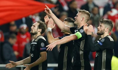 Depois do empate na Luz, Ajax marca sete (!) - TVI