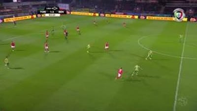VÍDEO: Ícaro expulso, Benfica a jogar contra nove em Tondela - TVI