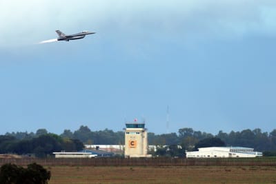 Base aérea n.º 1 de Sintra vai para Beja por causa da expansão do aeroporto de Lisboa - TVI