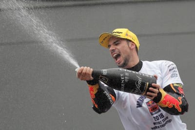 Miguel Oliveira faz 24 anos e o MotoGP quer dar-lhe os parabéns com os fãs - TVI