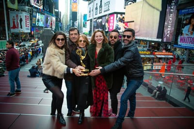 Equipa de "Ouro Verde" celebra conquista de Emmy na Times Square - A Ex-periência