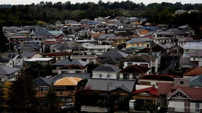 Japão oferece casas aos habitantes - TVI