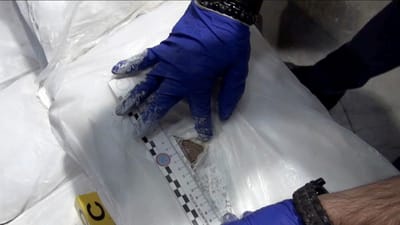 Estrangeiros apanhados na Madeira com milhares de doses de heroína - TVI