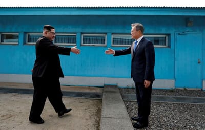 Coreia do Sul propõe cimeira com Pyongyang para ultrapassar "fiasco" de Hanói - TVI