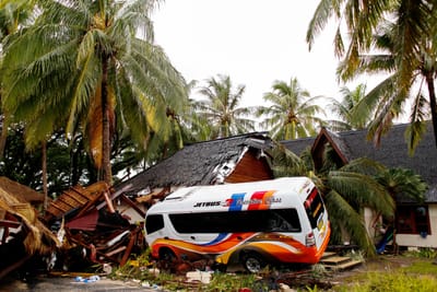Tragédia ainda maior: 373 mortos e 1.459 feridos no tsunami da Indonésia - TVI