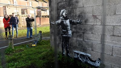 Porto recebe exposição com trabalhos de Banksy - TVI