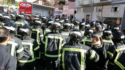 Sindicato mantém greve de bombeiros de Lisboa por falta de acordo com Governo - TVI