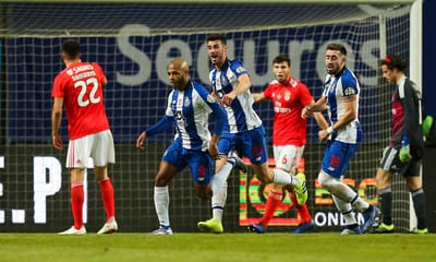 Luís Gonçalves e Rui Costa suspensos por expulsão no Benfica-FC Porto - TVI