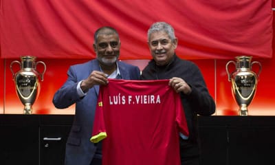 Benfica assina parceria com a Liga Desportiva de Maputo - TVI
