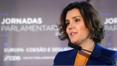 Cristas diz que voto no CDS serve para derrubar António Costa - TVI