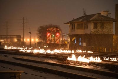 Autoridades norte-americanas incendeiam caminhos de ferro - TVI