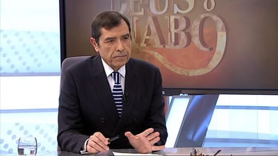 "Deus e o Diabo": "Portugal está em suspenso à espera de eleições" - TVI