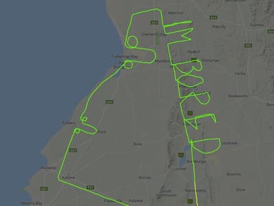 Piloto "aborrecido" desenha pénis no céu - TVI