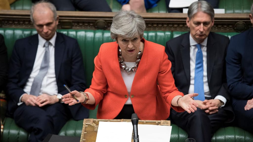 Theresa May no Casa dos Comuns durante a votação da segunda proposta do Brexit