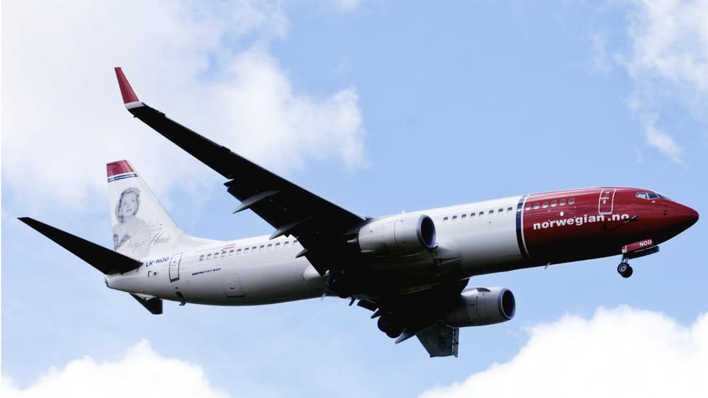 Norwegian Air Shuttles 