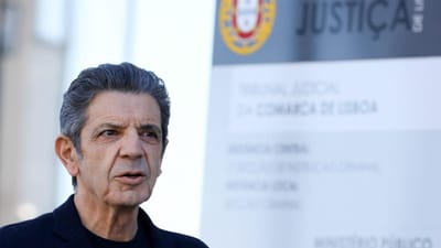 Ministério Público recorre da absolvição de Manuel Maria Carrilho por violência doméstica - TVI